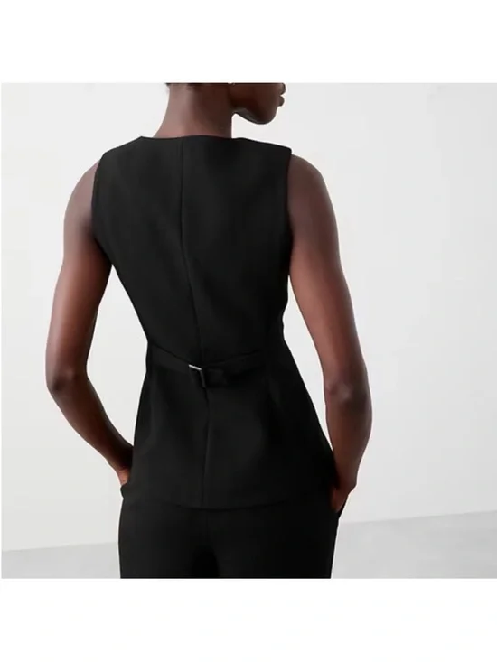 Banana Republic WEAVE VEST - Picture 2 of 5